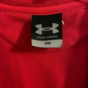 Small Under Armour Half Zip